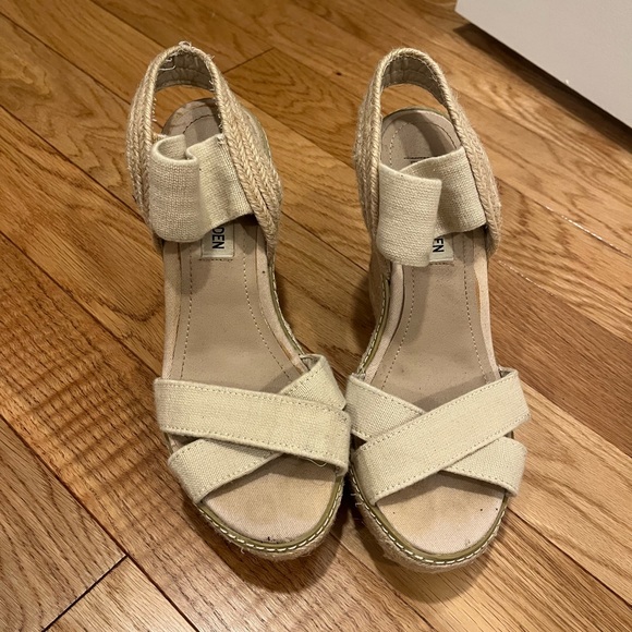 Steve Madden wedges - Picture 1 of 3